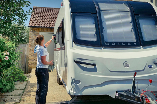 Tips for using the waterless cleaner on a caravan